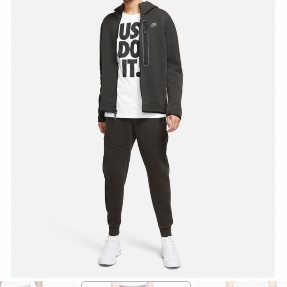 Nike men’s tapered joggers